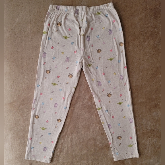 Gap Girl Cream  Star Wars Cropped Leggings Size 12 (XL) - Picture 2 of 3